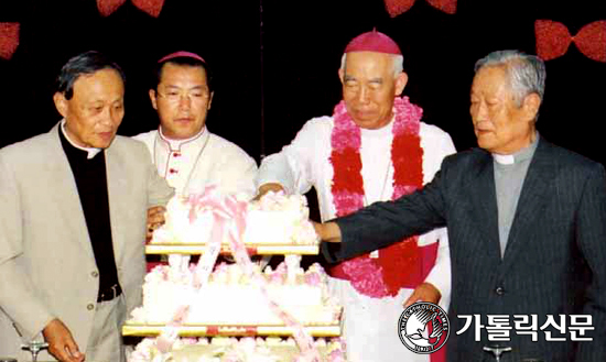 마산교구장 박정일 주교 성성 25주년 축하행사