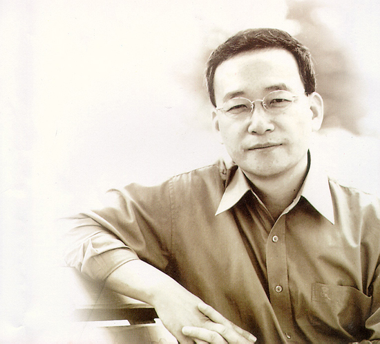 ‘스무살을 위한 사랑의 동화 1.2’ 펴낸 정호승 시인
