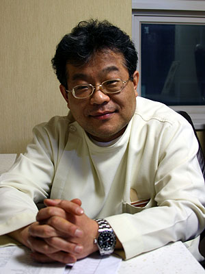 프리모 깐딴떼 희망콘서트에 출연한 성악가 이상욱씨