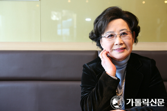 [저자와의 만남] 신앙시집 「우매한 사랑」 출간한 강계순 시인