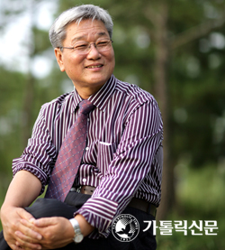 [저자와의 만남] 시집 「마네킹과 천사」 펴낸 조창환 시인