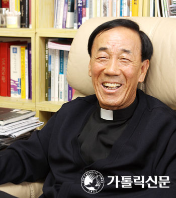 [저자와의 만남]「예수님 따라 하기」 펴낸 박용식 신부