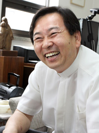 창사 125주년 맞은 가톨릭출판사 - 인터뷰 / 가톨릭출판사 홍성학 사장 신부