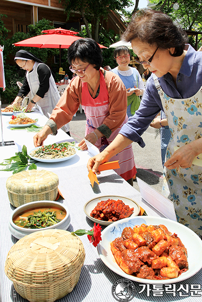 부산 금곡본당, 노인대학 주최 요리 경연대회 ‘눈길’