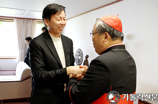 교황 방한 관련 염 추기경 예방 잇달아