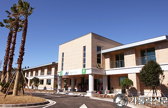 제주 ‘엠마오 연수원’ 축복