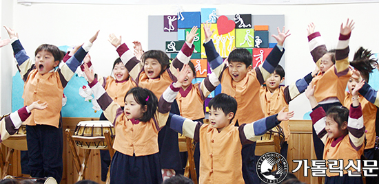 마산교구 옥봉본당 성모유치원, 수익금 소아암 어린이 돕기 펼쳐