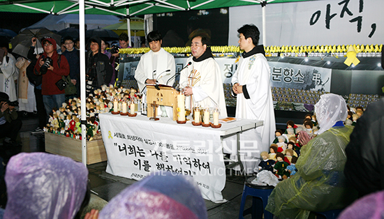 ‘세월호 참사 1주기’ 각 교구·단체 추모미사·행사 이어져