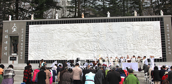 미리내성지, 순교성인복자상 축복