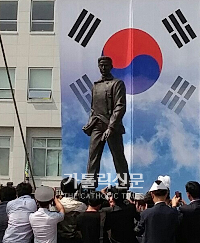 안중근 의사 동상 서울 육사 교정에 우뚝