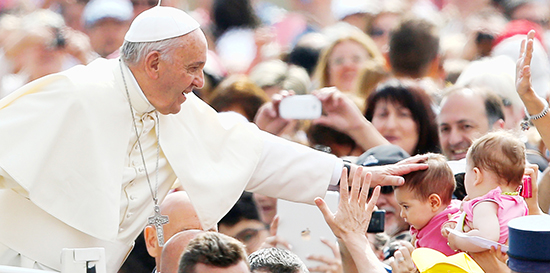 교황 “자녀 교육은 부모의 지상과제”