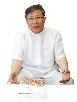 [저자와의 만남] 은경축 맞아 「그리스도를 아는 지식」 발간한 이상택 신부