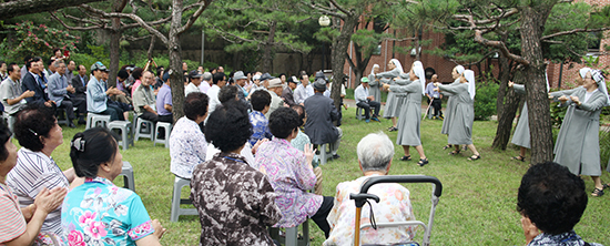 대구 샬트르성바오로회, 봉헌생활의 해 기념 지역 어르신 초청 잔치