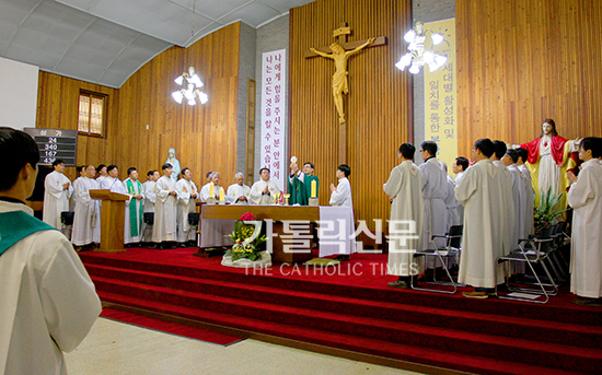 백남기씨 두달째 의식불명… 책임자 처벌 촉구