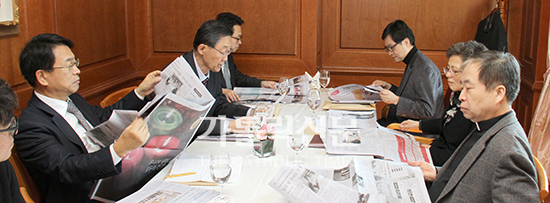 본지 편집자문위원회 2차 회의