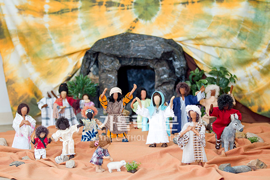 피규린 비블리크로 표현한 부활의 기쁨