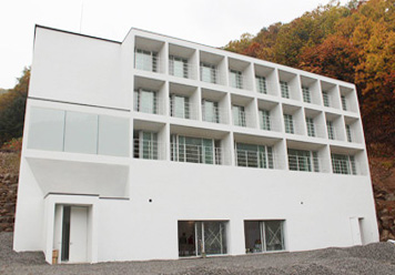 ‘성 마리아와 열두사람 공동체’ 새 성당 마련