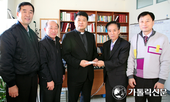 수원교구 안산지구 운전기사 사도회 남수단 선교기금 전달