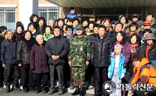 수원교구 용인대리구 신둔본당, 이기자부대 위문 방문
