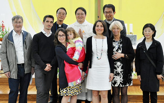 부산 범일본당 11대 주임 뷜토 신부 증손녀, 한국서 유아세례