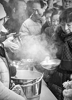 [포토에세이] 나누어 주심