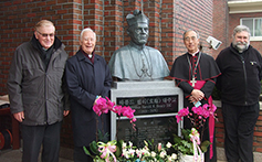 제주교구, 현 하롤드 대주교 흉상 세워