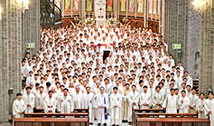 서울대교구 사제 900명 시대 눈앞에