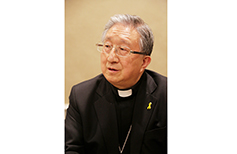 ‘루터와 성사’ 주제 교회일치 국제회의 다녀온 김희중 대주교