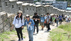 아시아 15개국 청소년 ‘서울 속 순례’