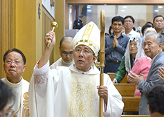 ‘25주년’ 서울 하계동본당, 스테인드글라스·십자가의 길 봉헌