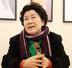 「처음같이 이제와 항상 영원히」낸 유안진 시인