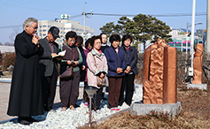 청주 사천동본당, ‘야외 십자가의 길’ 조성 
